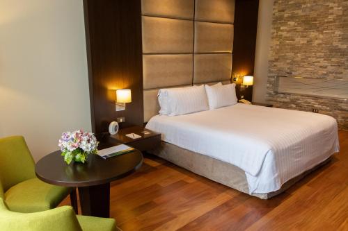 Superior King Room room in Manto Hotel Lima - MGallery  Collection