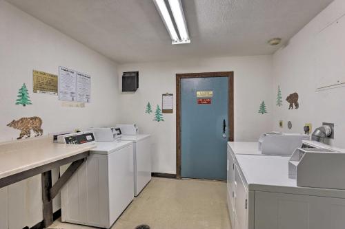 Superb Buffalo Village Condo with Ten Mile Views - image 3