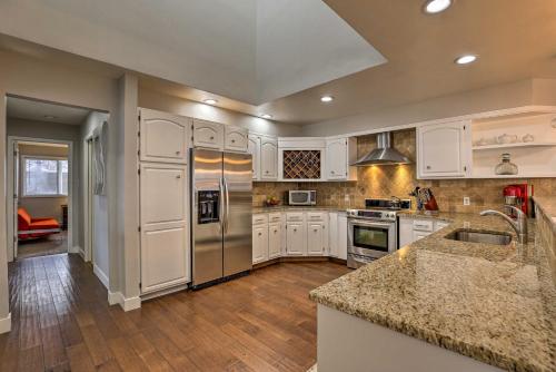 Upscale Townhome Between Beaver Creek and Vail! - image 8