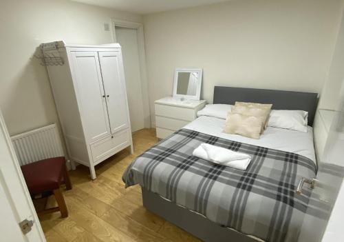 Enormous, Homely, Very Stylish Central Apartment, Abington, Lanarkshire