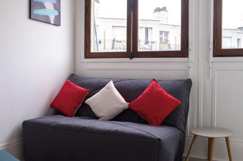 Charming studio very close to ARC DE TRIOMPHE