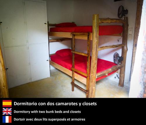 Dormitorio en la selva a 4km de Minca