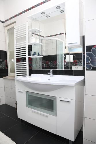 Apartment Markorcula - image 14