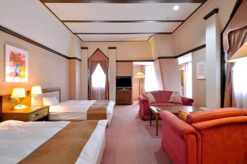 room detail thumbnail 1