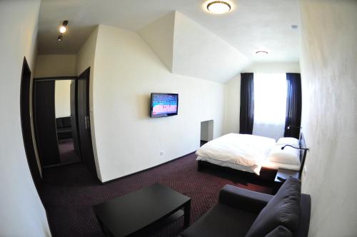 1 double bed