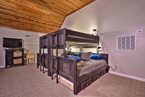 Lakefront Retreat with Dock 8 Mi to Mammoth Cave! - image 8