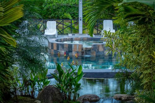 Residencias Arenal, Фортуна