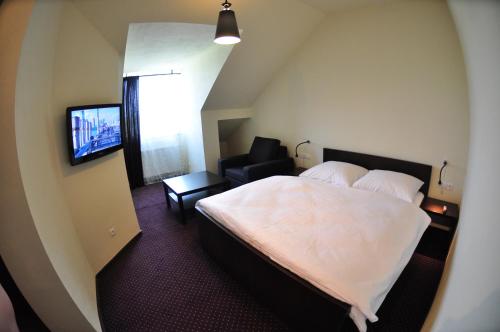 1 double bed