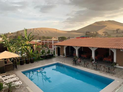 Huacachina Desert House