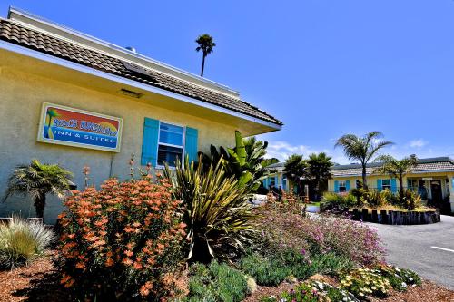 Vista exterior, Beach Bungalow Inn and Suites in Baía do Morro (CA)