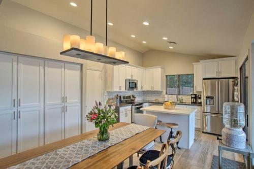 Stunning Scottsdale Home with Pool Golf and Hike! - image 2