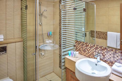 Dream Inn Dubai Apartments - 48 Burj Gate Luxury Homes - image 4