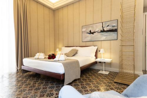 Deluxe Double Room image 10