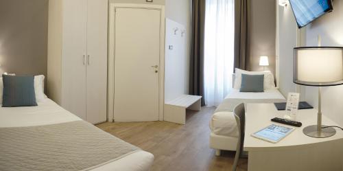 2 twin beds