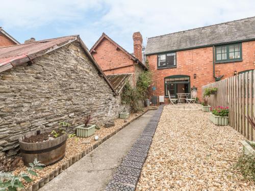 1 Stable Cottage, , Shropshire