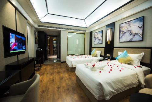 room detail thumbnail 1