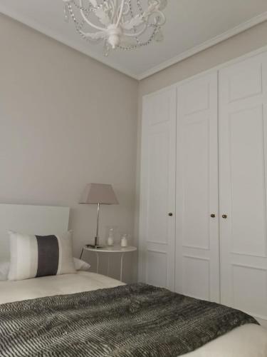 Habitación con baño privado en Bilbao, Бильбао (фото 8)