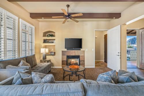 C48 Lux Villa Near Clubhouse With Mtn Views Condo in La Quinta, USA