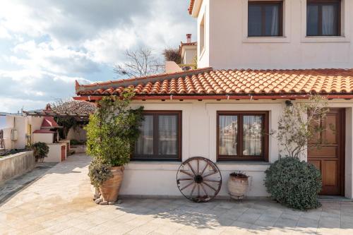 Fasolaki, Skopelos Town