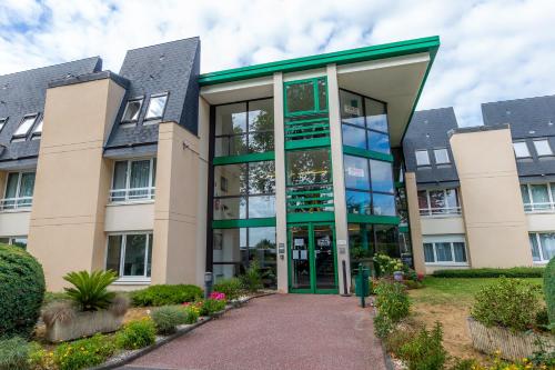 Sphinx Residences - Les Germes de Ble in Epron (Lower Normandy)