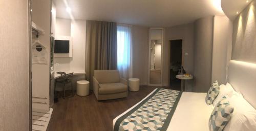 Suite image 3