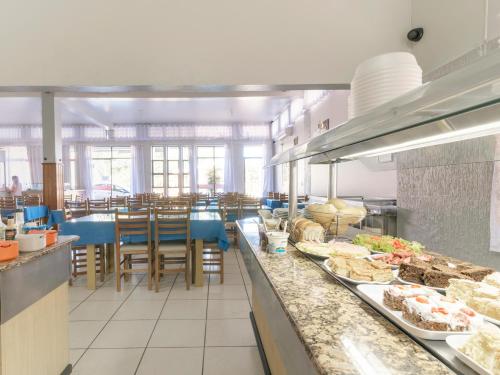 テウトニア Teuthos Hotel 2つ星 ホテル ロビー