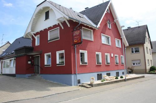 Gasthaus Sonne - Accommodation - Merklingen