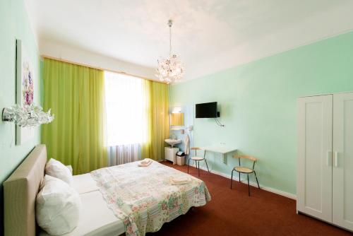Hotel Pension Dahlem - image 9