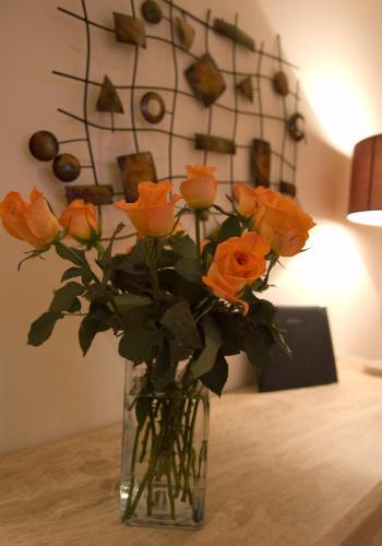 Kingsview Apartment - image 8
