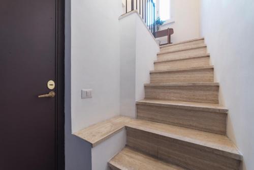 Three bedrooms in world-famous Via Giulia - Wifi A/C Washing machine - image 3
