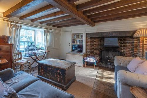 Chequers Hotel 4