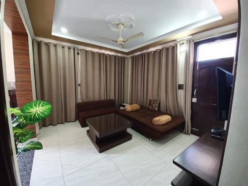 Apartment with Balcony image 10