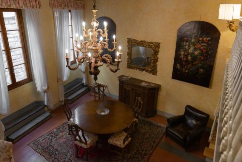 Luxury Suite image 4