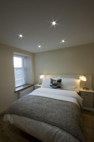 Harviestoun House – Dollar