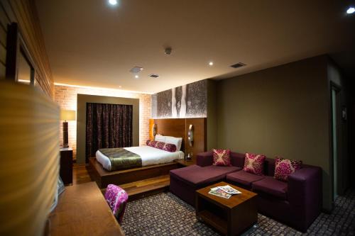 The Crown Hotel Bawtry-Doncaster - Photo 2 of 68