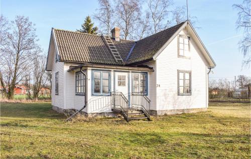. Awesome Home In Lttorp With 3 Bedrooms