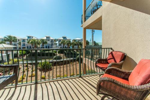 Emerald Waters 202 by RealJoy Vacations - image 4