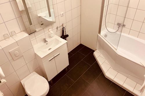 Hotel Roter Kater - image 8