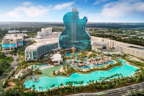 B&B Fort Lauderdale - The Guitar Hotel at Seminole Hard Rock Hotel & Casino - Bed and Breakfast Fort Lauderdale