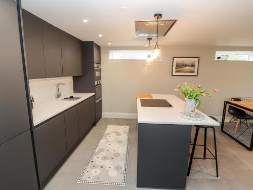 The Old Workshop in 登比