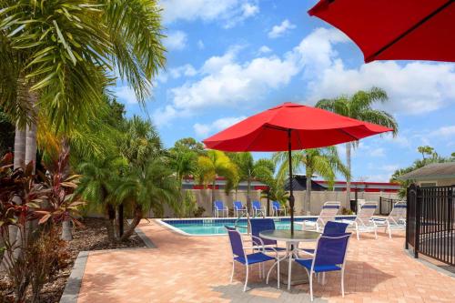 Super 8 by Wyndham Bradenton Sarasota Area, Брейдентон (фото 6)