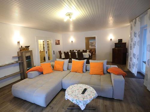 3 bedrooms, 4 beds