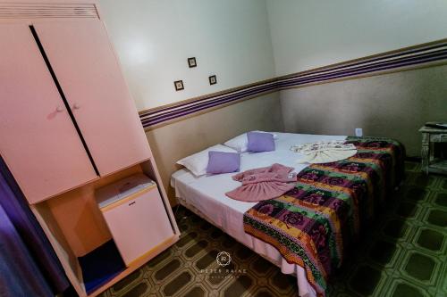 Standard Double Room image 9
