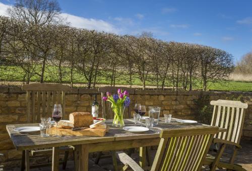 Claytons Cottage - image 4