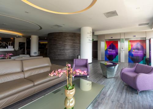 บริการและสิ่งอำนวยความสะดวก, Hotel Glow Point - Mulza in ลีออน