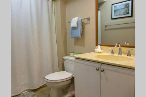 Pelican Point Unobstructed Beach Views Beach Access out back door! detail