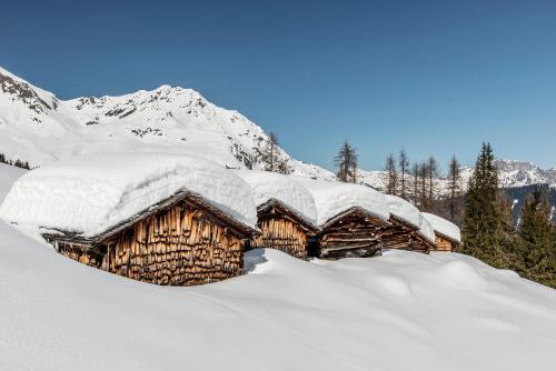 Aparthotel Tschanun Garni - main image
