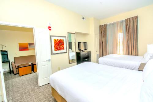 Staybridge Suites Houston - IAH Airport, an IHG Hotel