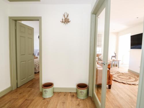 Giggling Goose cottage - image 6