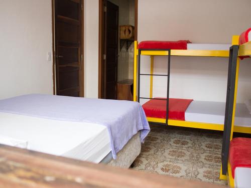 1 double bed, 2 bunk beds
